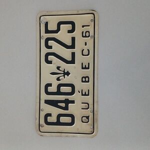 Original 1961 Québec Licence Plate Alluminum Not A Replica.